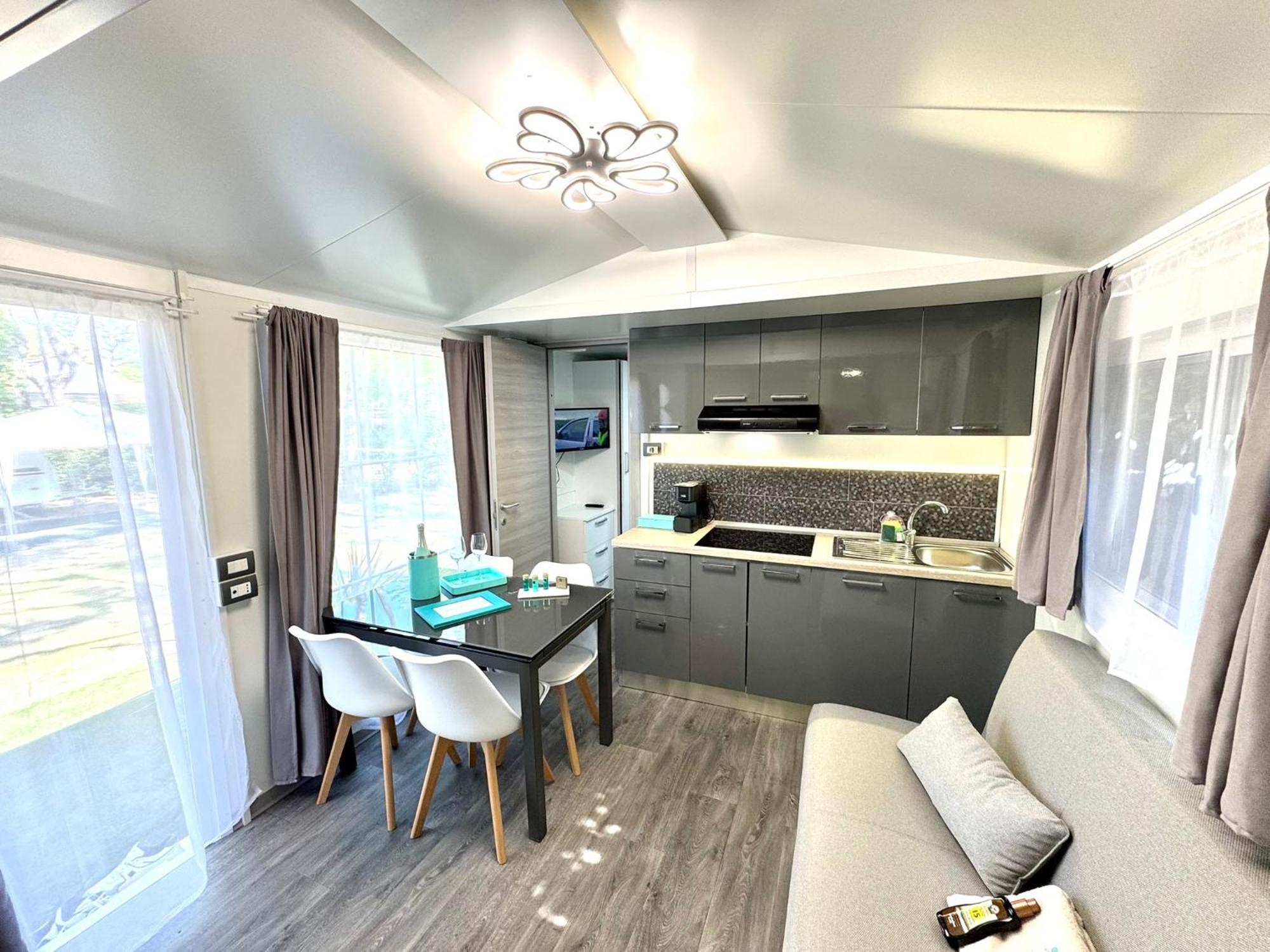 Luxury Caravan At Union Lido Cavallino-Treporti Εξωτερικό φωτογραφία